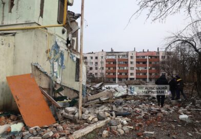 Які адреси: у Межівській громаді п’ять пошкоджених багатоповерхівок визнали аварійними