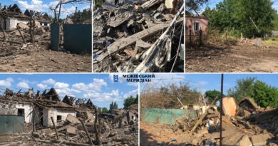Шість КАБів за годину: під ворожим ударом опинилося селище Демурине (ФОТО, ВІДЕО)